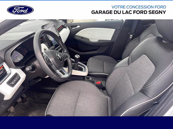 RENAULT Clio 1.3 TCe 140ch Techno - Miniature 10