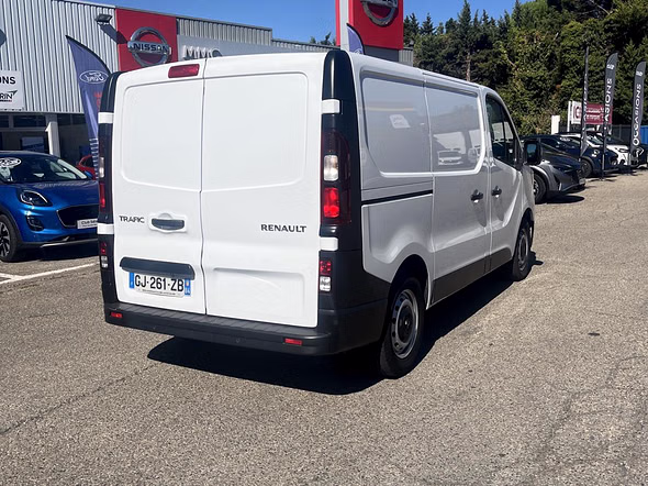 RENAULT Trafic Fg L1H1 2T8 2.0 Blue dCi 170ch Grand Confort EDC - Miniature 6