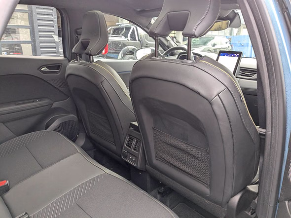 RENAULT Symbioz 1.6 E-Tech full hybrid 145ch Iconic - Miniature 17