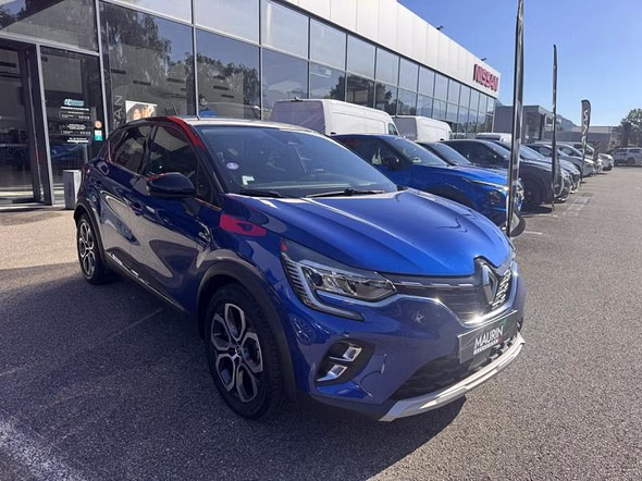 RENAULT Captur 1.3 TCe 140ch FAP Intens EDC -21 - Vue 3