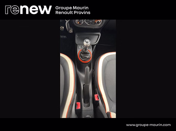 RENAULT Twingo 0.9 TCe 110ch GT - Miniature 25