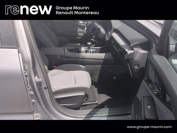 RENAULT Austral 1.2 TCe mild hybrid advanced 130ch Evolution - 23 - Miniature 26