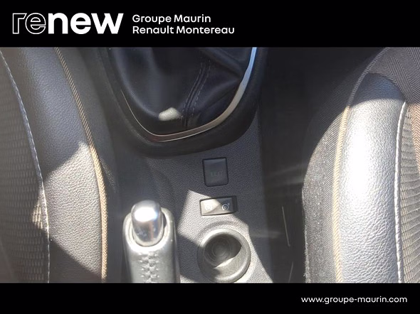 RENAULT Captur 1.3 TCe 130ch FAP Intens - Miniature 19