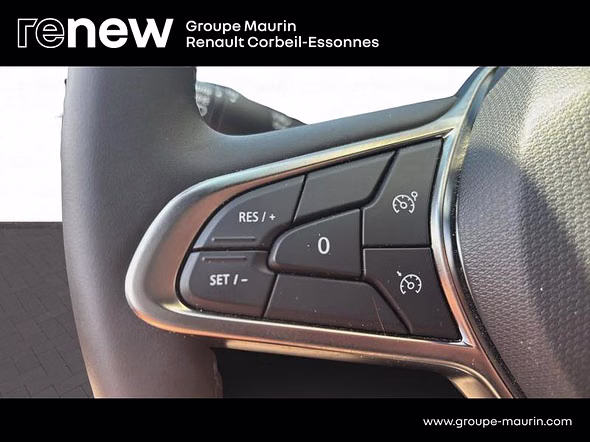 RENAULT Clio 1.6 E-Tech 145ch full hybrid Techno - 24 - Miniature 22