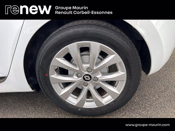 RENAULT Clio 1.6 E-Tech hybride 145ch Evolution - Miniature 8