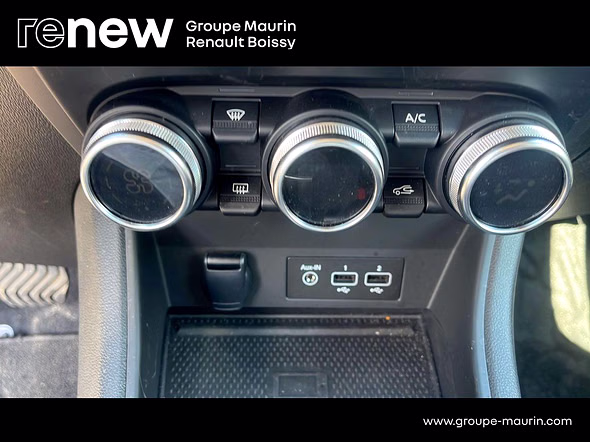 RENAULT Captur 1.6 E-Tech hybride 145ch Techno Fast Track - Miniature 29