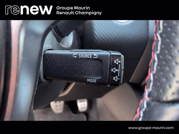 RENAULT Clio 1.3 TCe 140ch RS Line - Miniature 27
