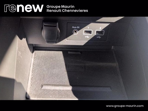 RENAULT Clio 1.6 E-Tech 140ch Intens -21 - Miniature 27