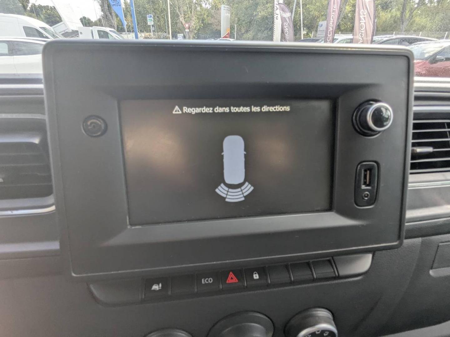 RENAULT Master Fg F3500 L2H3 2.3 dCi 135ch Grand Confort E6 16241.67€ ht - Photo 15