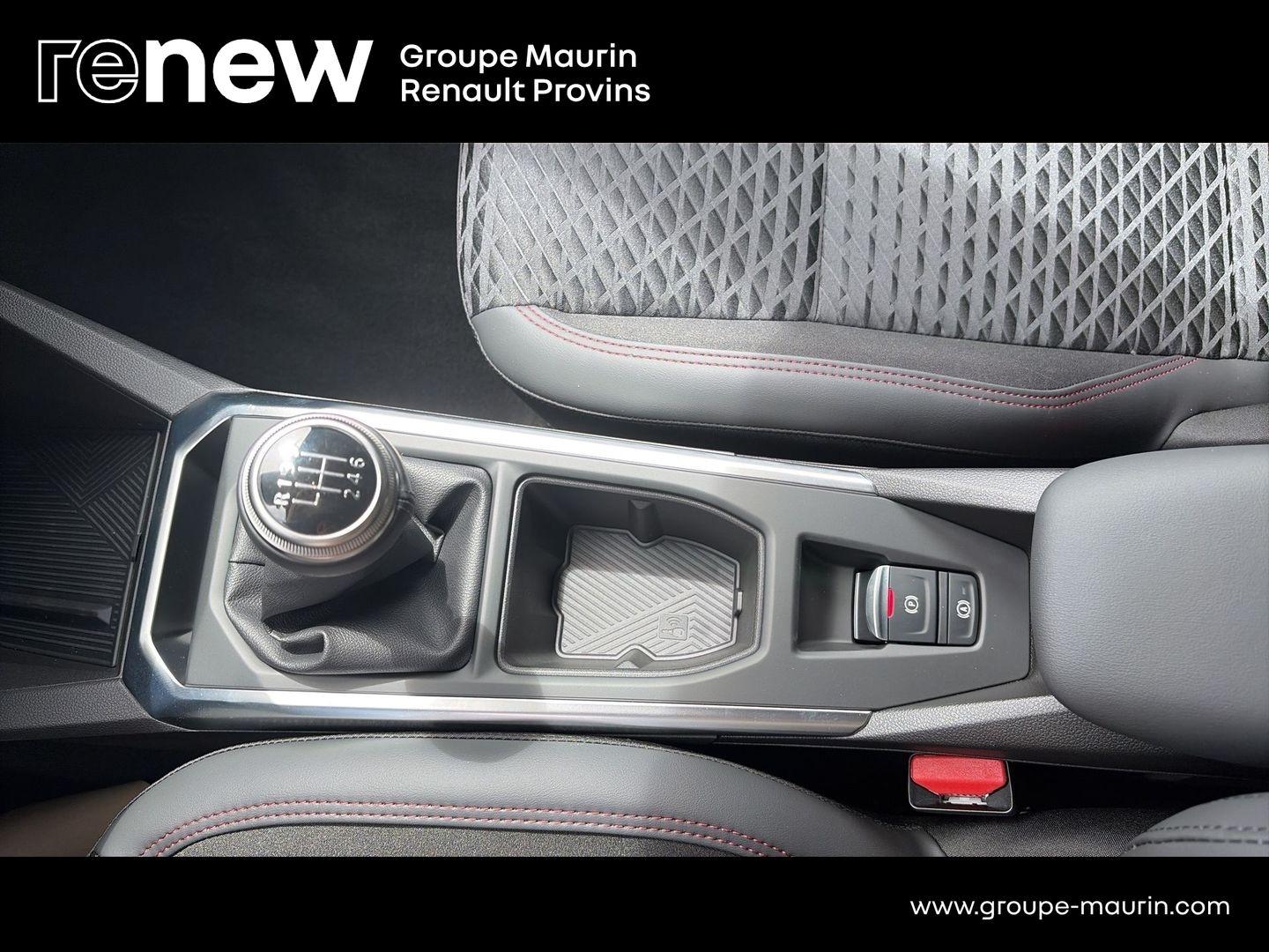 RENAULT Clio 1.2 TCe 115ch Techno - Photo 28