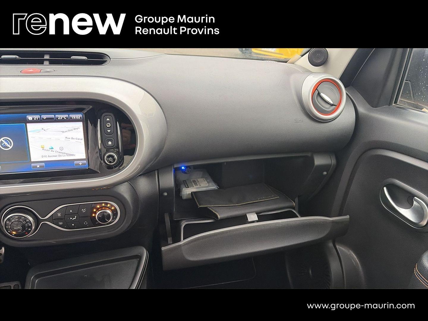 RENAULT Twingo 0.9 TCe 110ch GT - Photo 26