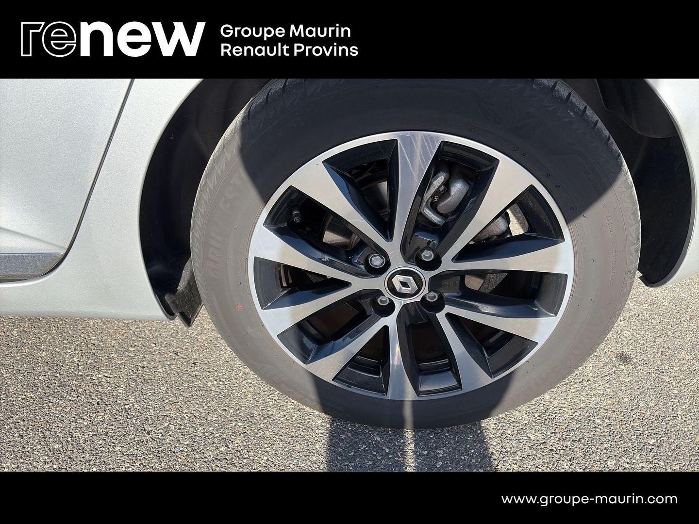 RENAULT Clio 1.6 E-Tech hybride 145ch Techno - Photo 9