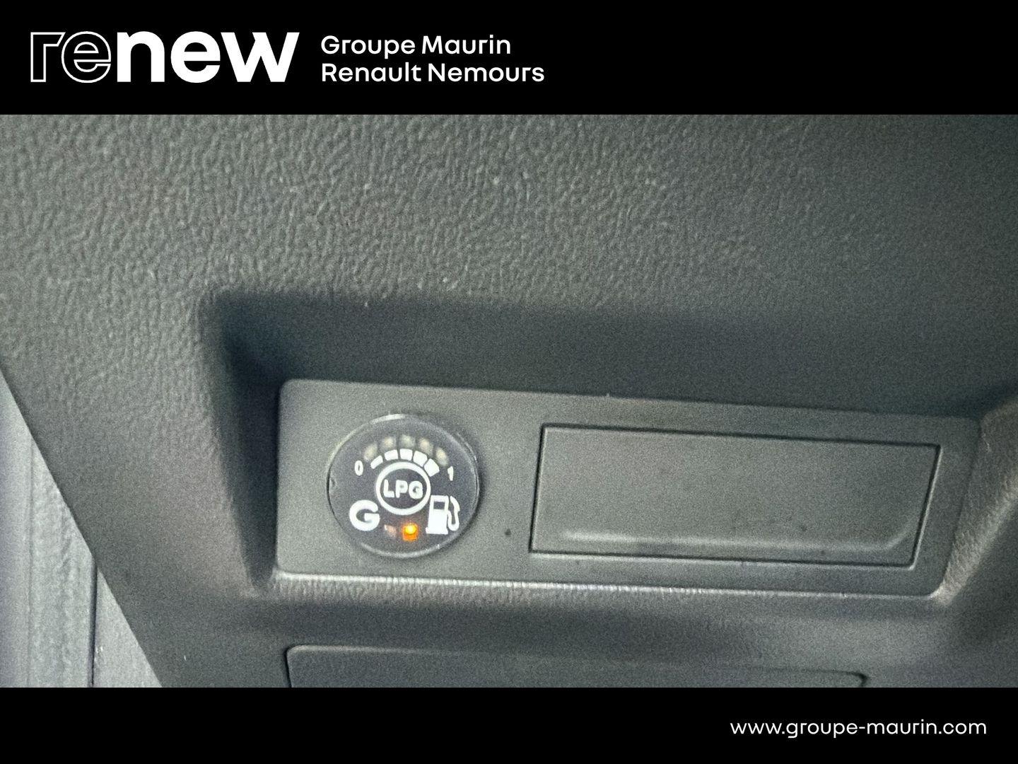 RENAULT Captur 1.0 Eco-G 100ch Evolution - Photo 19
