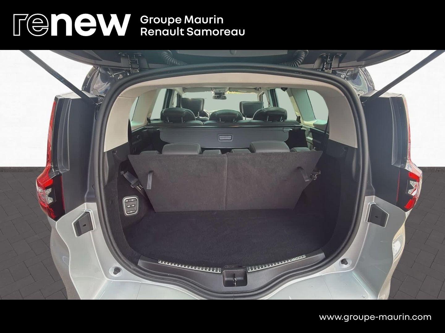 RENAULT Grand Scenic 1.6 dCi 130ch Energy Initiale Paris - Photo 9