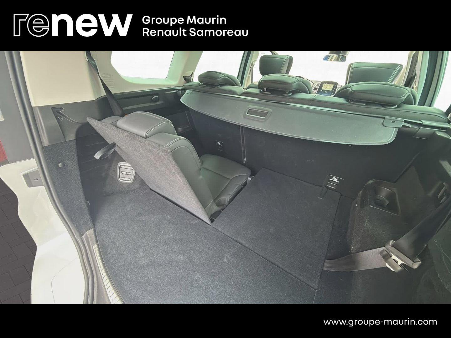 RENAULT Grand Scenic 1.6 dCi 130ch Energy Initiale Paris - Photo 19