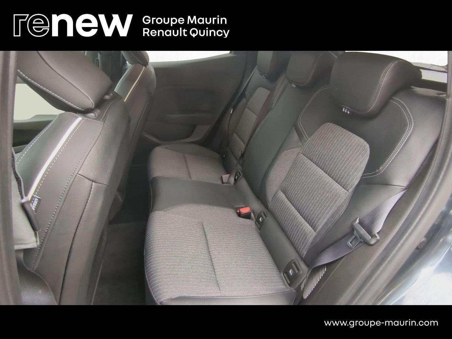 RENAULT Clio 1.6 E-Tech hybride 145ch Techno - Photo 12