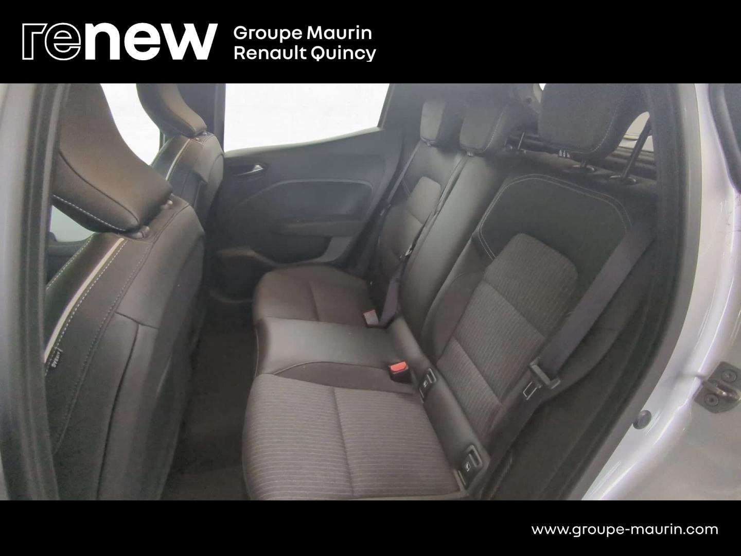 RENAULT Clio 1.6 E-Tech hybride 145ch Techno - Photo 10