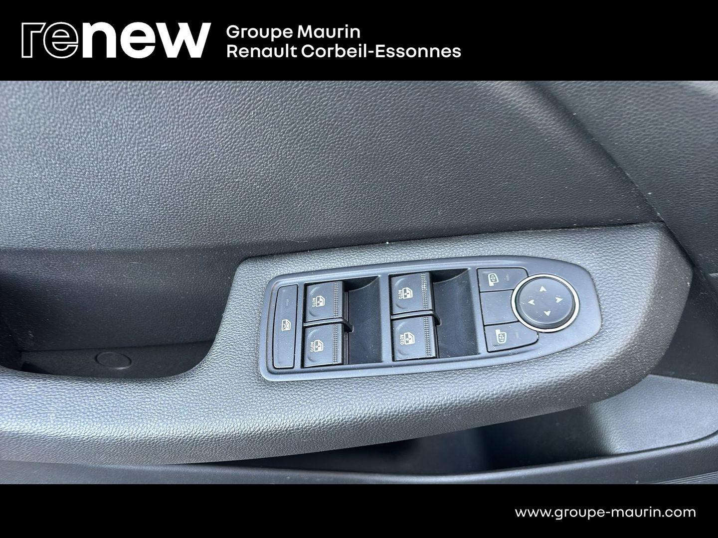 RENAULT Clio 1.0 TCe 90ch Evolution - Photo 18