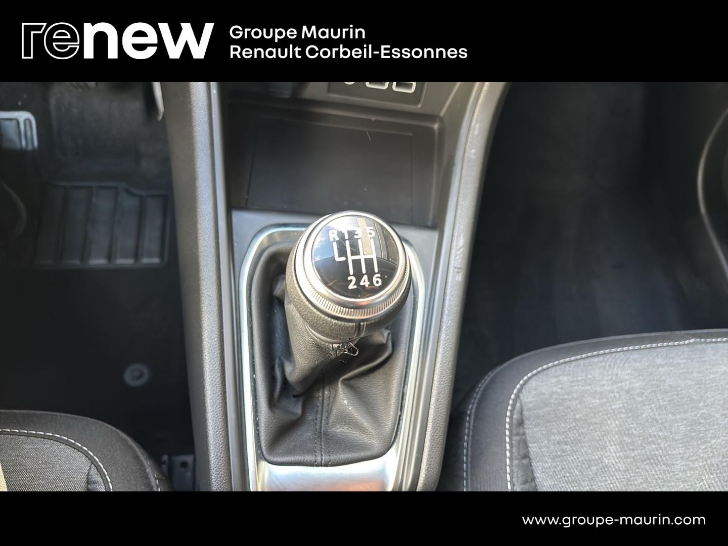 RENAULT Captur 1.0 Eco-G 100ch Evolution - Photo 28