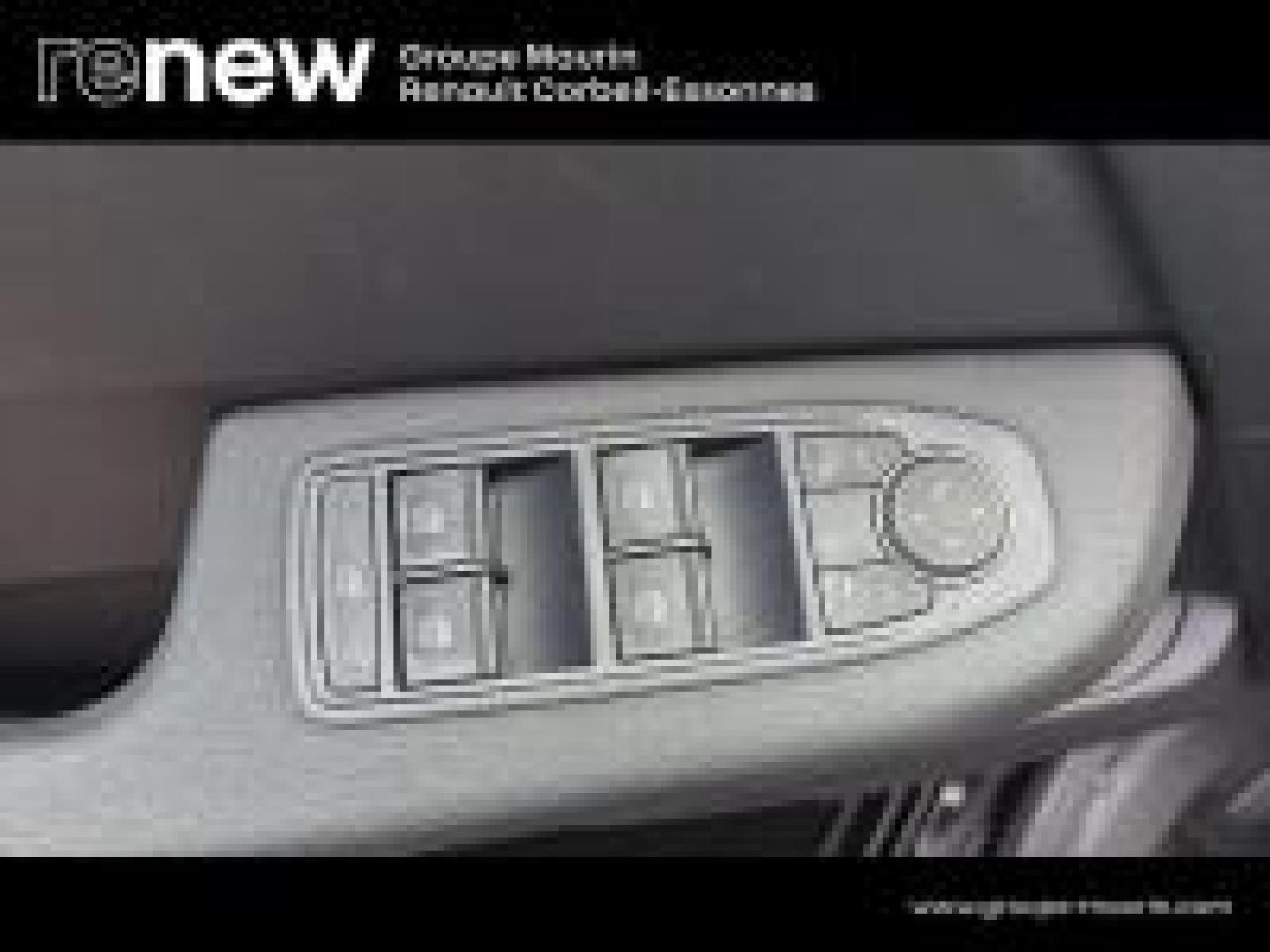 RENAULT Clio 1.5 dCi 100ch Evolution - 25 - Photo 19