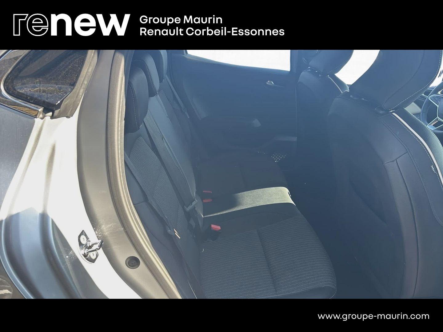 RENAULT Clio 1.6 E-Tech hybride 145ch Techno - Photo 16