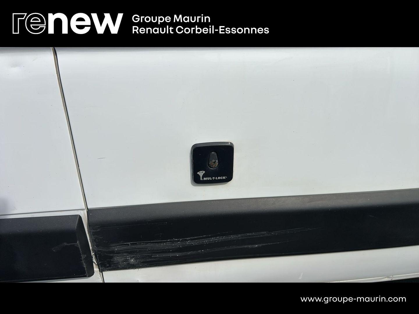 RENAULT Master Fg F3500 L3H2 2.3 dCi 135ch Grand Confort E6 - Photo 13