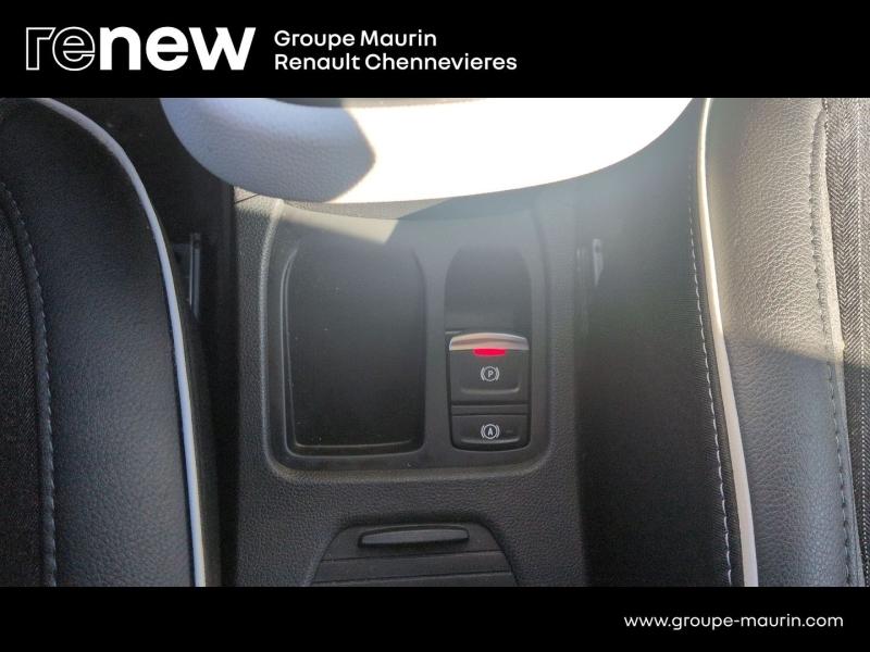 RENAULT Clio 1.6 E-Tech 140ch Intens -21 - Photo 24
