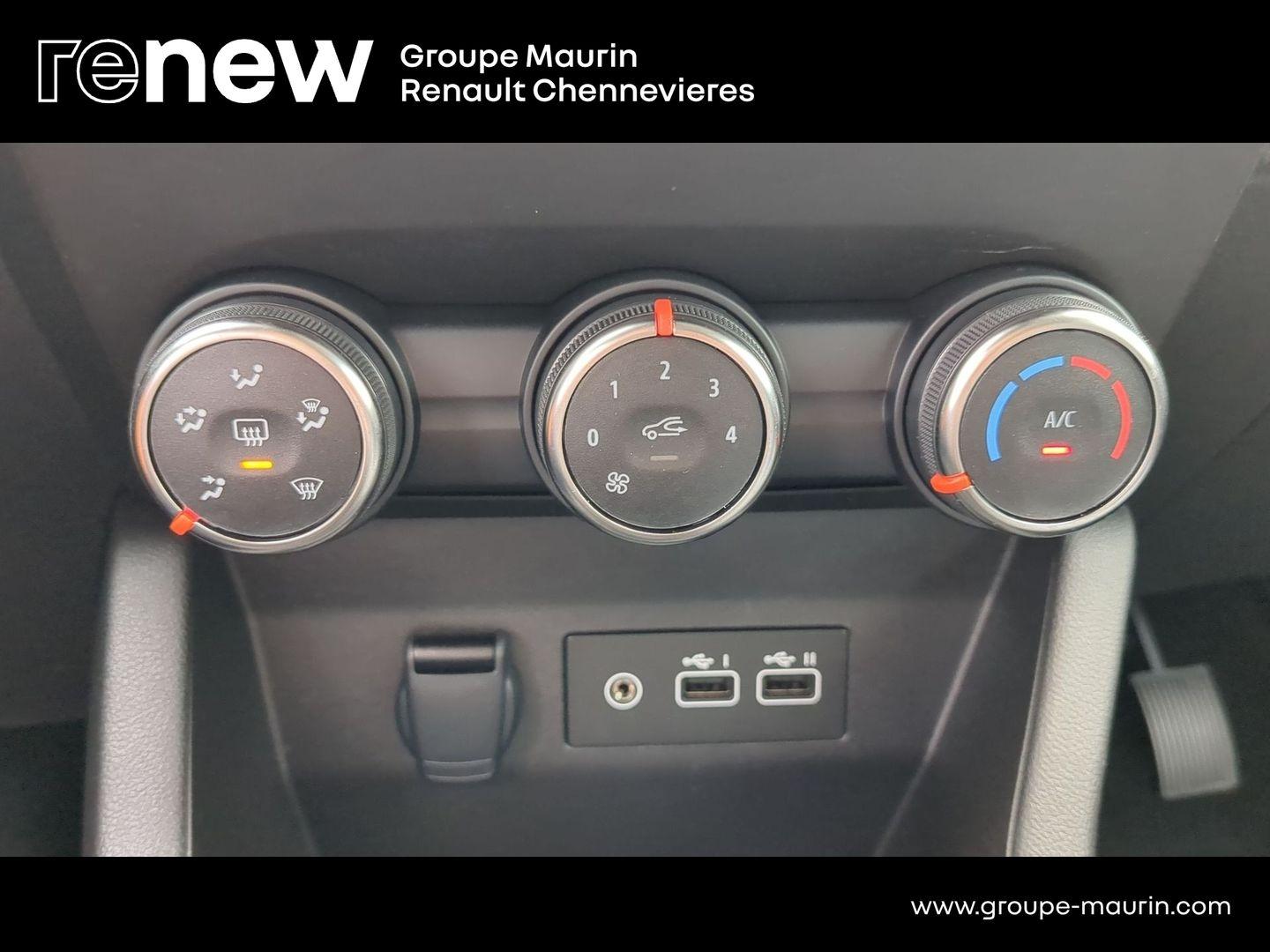 RENAULT Clio 1.5 Blue dCi 100ch Evolution - 24 - Photo 26