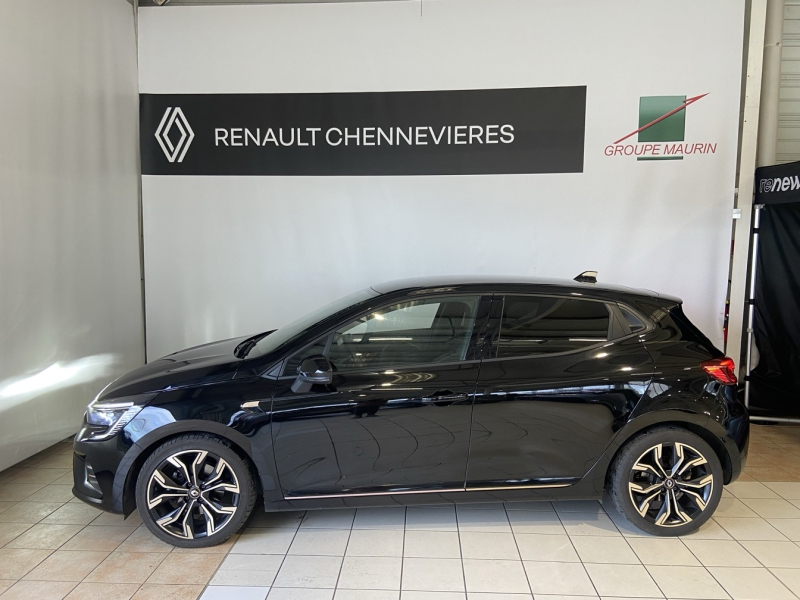 RENAULT Clio d’occasion à vendre à CHENNEVIÈRES-SUR-MARNE chez ADP - SOVEA 94 (Photo 4)