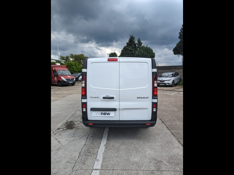 RENAULT Trafic Fg VUL d’occasion à vendre à CHENNEVIÈRES-SUR-MARNE chez ADP - SOVEA 94 (Photo 8)