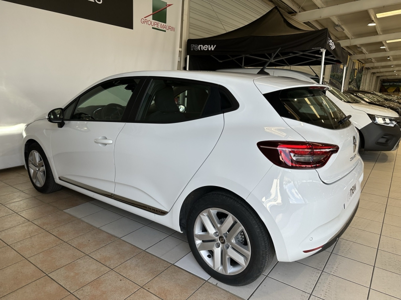 RENAULT Clio d’occasion à vendre à CHENNEVIÈRES-SUR-MARNE chez ADP - SOVEA 94 (Photo 6)