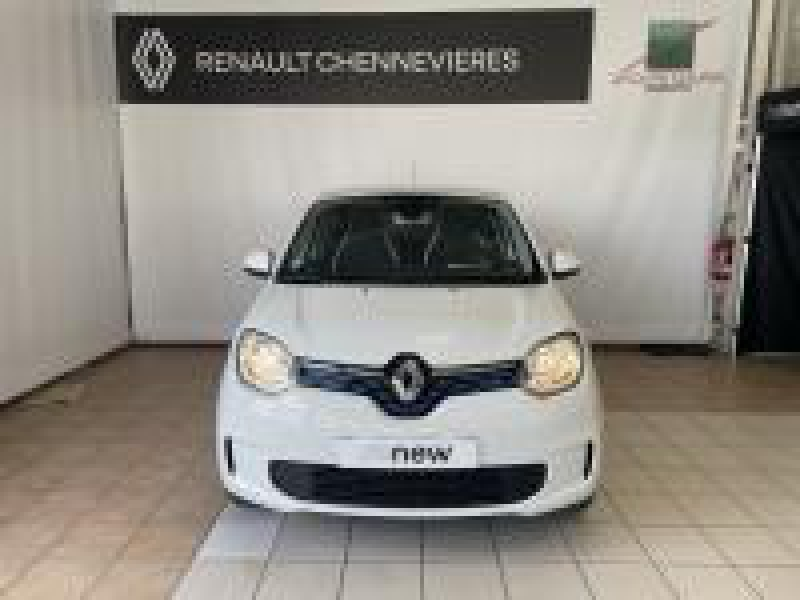 RENAULT Twingo d’occasion à vendre à CHENNEVIÈRES-SUR-MARNE chez ADP - SOVEA 94 (Photo 3)