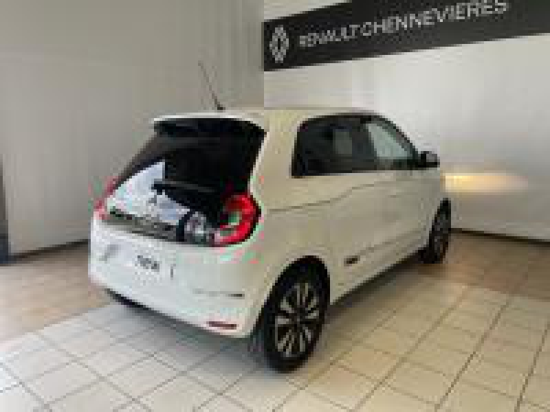 RENAULT Twingo d’occasion à vendre à CHENNEVIÈRES-SUR-MARNE chez ADP - SOVEA 94 (Photo 4)