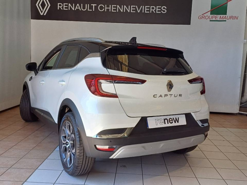 RENAULT Captur d’occasion à vendre à CHENNEVIÈRES-SUR-MARNE chez ADP - SOVEA 94 (Photo 10)