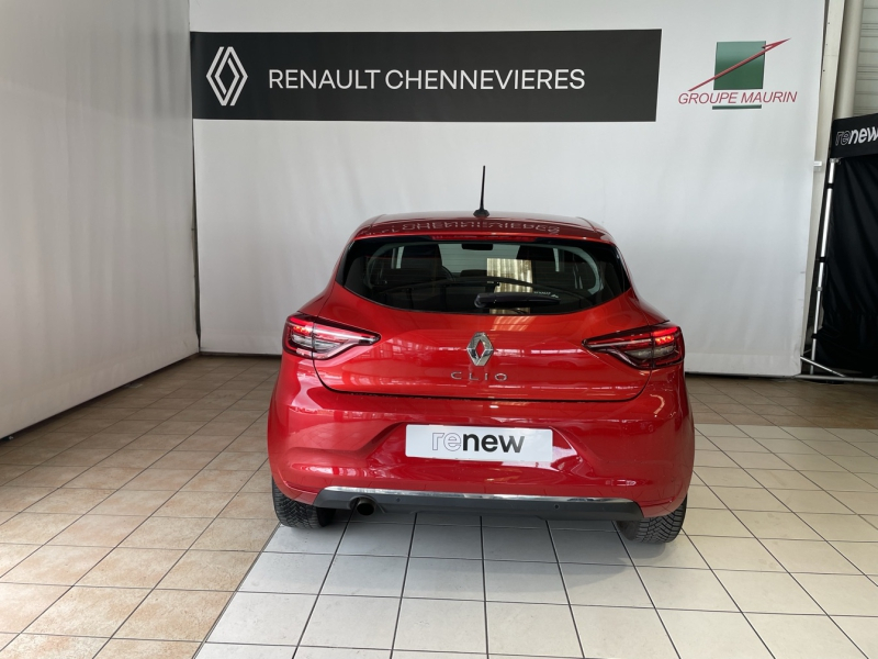 RENAULT Clio d’occasion à vendre à CHENNEVIÈRES-SUR-MARNE chez ADP - SOVEA 94 (Photo 6)