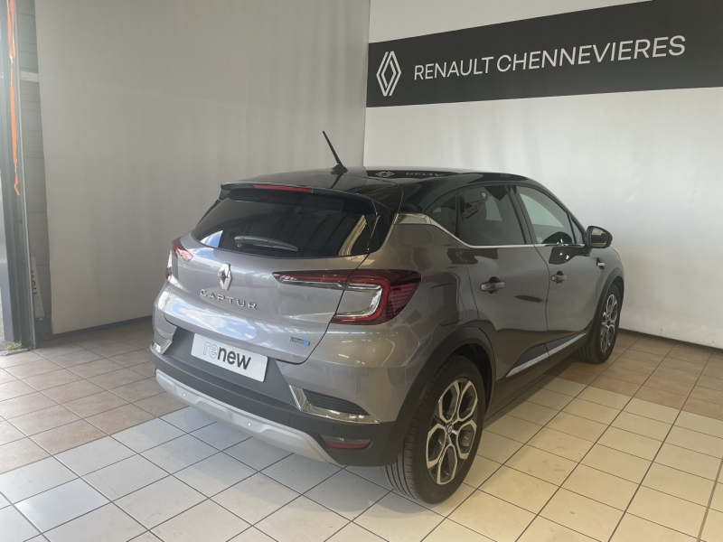 RENAULT Captur d’occasion à vendre à CHENNEVIÈRES-SUR-MARNE chez ADP - SOVEA 94 (Photo 7)