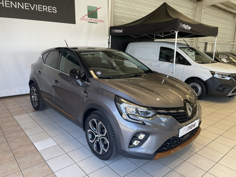 RENAULT Captur d’occasion à vendre à CHENNEVIÈRES-SUR-MARNE chez ADP - SOVEA 94 (Photo 4)