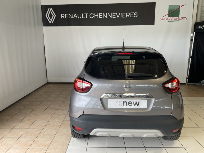 RENAULT Captur d’occasion à vendre à CHENNEVIÈRES-SUR-MARNE chez ADP - SOVEA 94 (Photo 6)