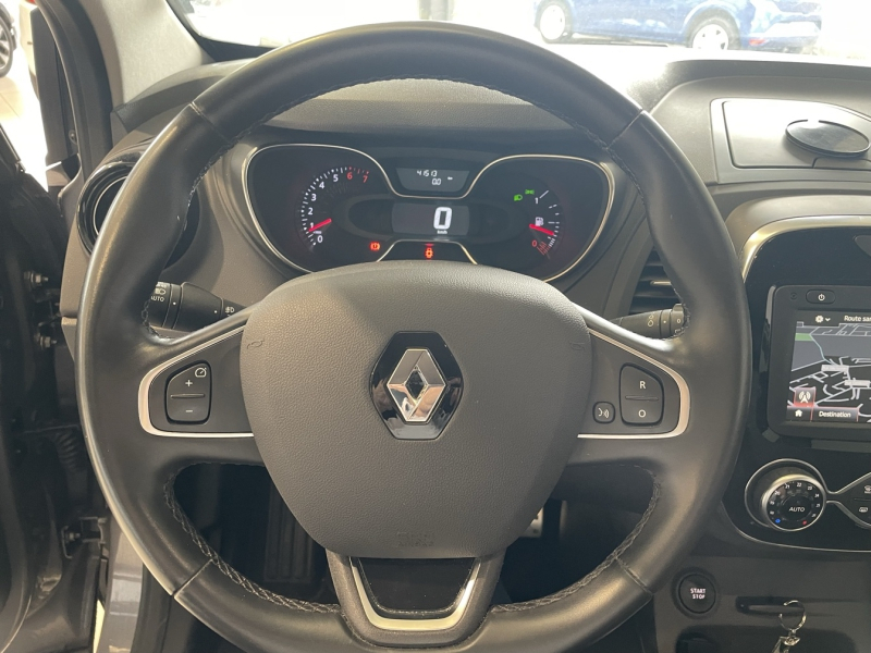 RENAULT Captur d’occasion à vendre à CHENNEVIÈRES-SUR-MARNE chez ADP - SOVEA 94 (Photo 10)