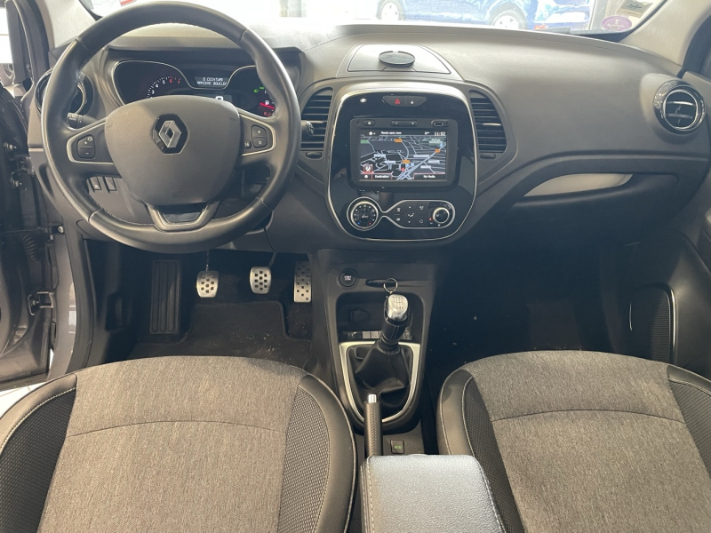 RENAULT Captur d’occasion à vendre à CHENNEVIÈRES-SUR-MARNE chez ADP - SOVEA 94 (Photo 17)