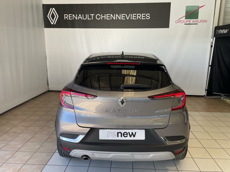 RENAULT Captur d’occasion à vendre à CHENNEVIÈRES-SUR-MARNE chez ADP - SOVEA 94 (Photo 17)