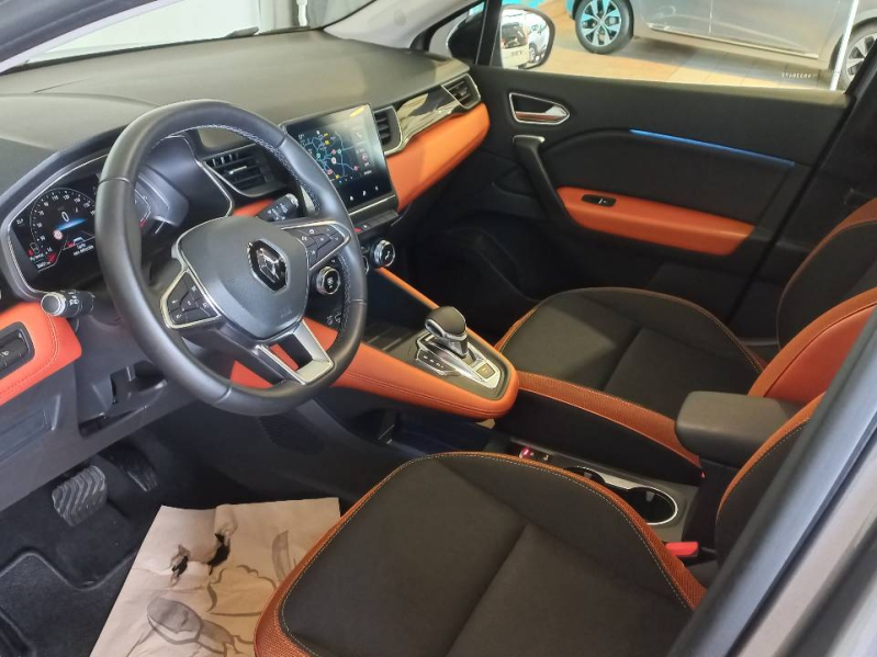 RENAULT Captur d’occasion à vendre à CHENNEVIÈRES-SUR-MARNE chez ADP - SOVEA 94 (Photo 4)