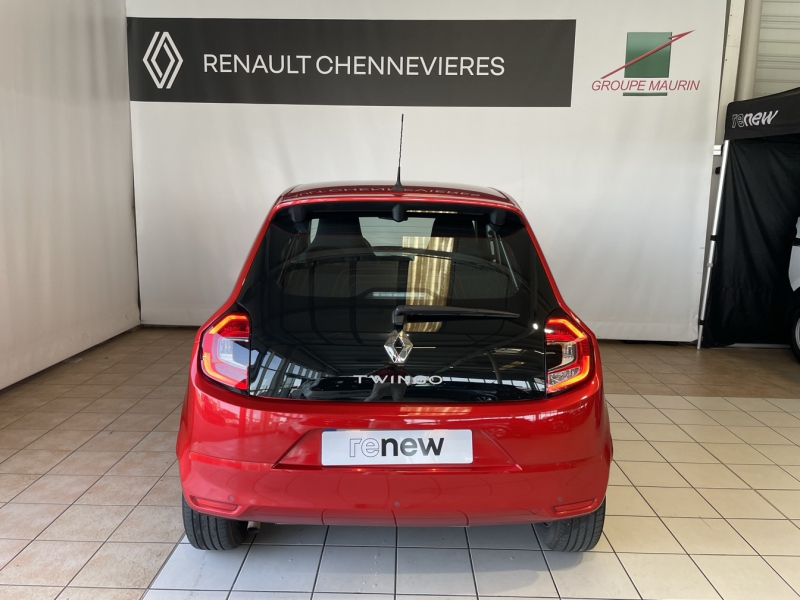 RENAULT Twingo d’occasion à vendre à CHENNEVIÈRES-SUR-MARNE chez ADP - SOVEA 94 (Photo 6)