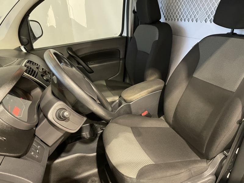 RENAULT Kangoo Express VUL d’occasion à vendre à CHENNEVIÈRES-SUR-MARNE chez ADP - SOVEA 94 (Photo 11)