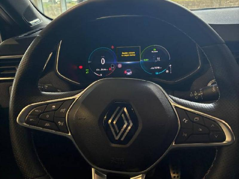 RENAULT Clio d’occasion à vendre à CHENNEVIÈRES-SUR-MARNE chez ADP - SOVEA 94 (Photo 8)