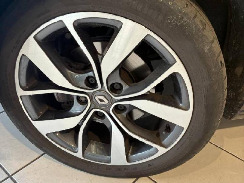 RENAULT Megane d’occasion à vendre à CHENNEVIÈRES-SUR-MARNE chez ADP - SOVEA 94 (Photo 3)