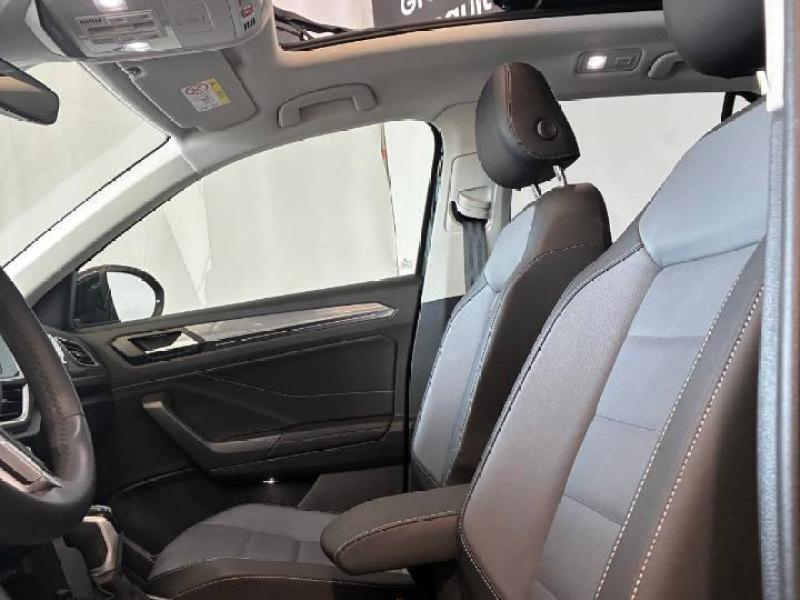 VOLKSWAGEN T-Roc d’occasion à vendre à CHENNEVIÈRES-SUR-MARNE chez ADP - SOVEA 94 (Photo 4)