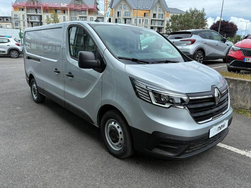 RENAULT Trafic Fg VUL d’occasion à vendre à CHENNEVIÈRES-SUR-MARNE chez ADP - SOVEA 94 (Photo 3)