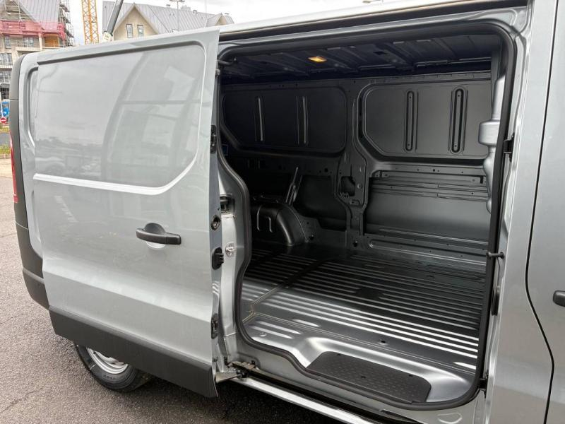 RENAULT Trafic Fg VUL d’occasion à vendre à CHENNEVIÈRES-SUR-MARNE chez ADP - SOVEA 94 (Photo 9)