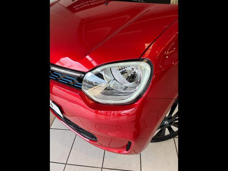 RENAULT Twingo d’occasion à vendre à CHENNEVIÈRES-SUR-MARNE chez ADP - SOVEA 94 (Photo 5)